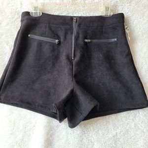 AKIRA high rise short, M size